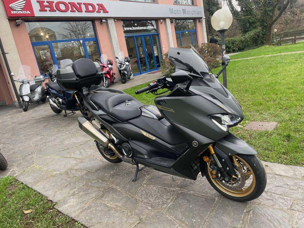 Yamaha T-Max 560 Tech Max (2021) (2)