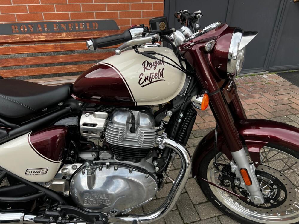 Royal Enfield Classic 650 (2025) (3)