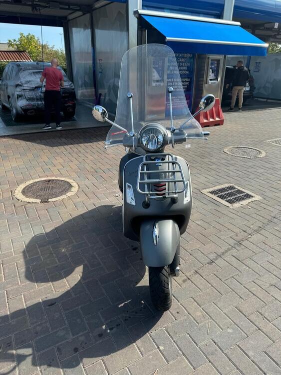 Vespa GTS 300 Super ABS (2014 - 16) (2)