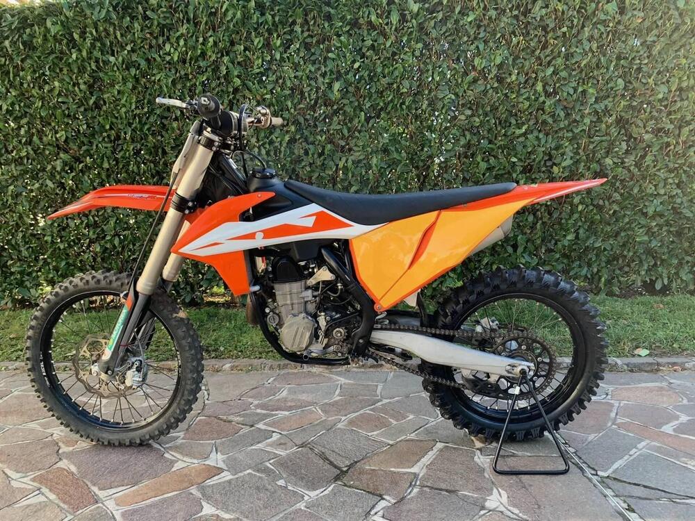 KTM 450 SX-F (2019) (2)