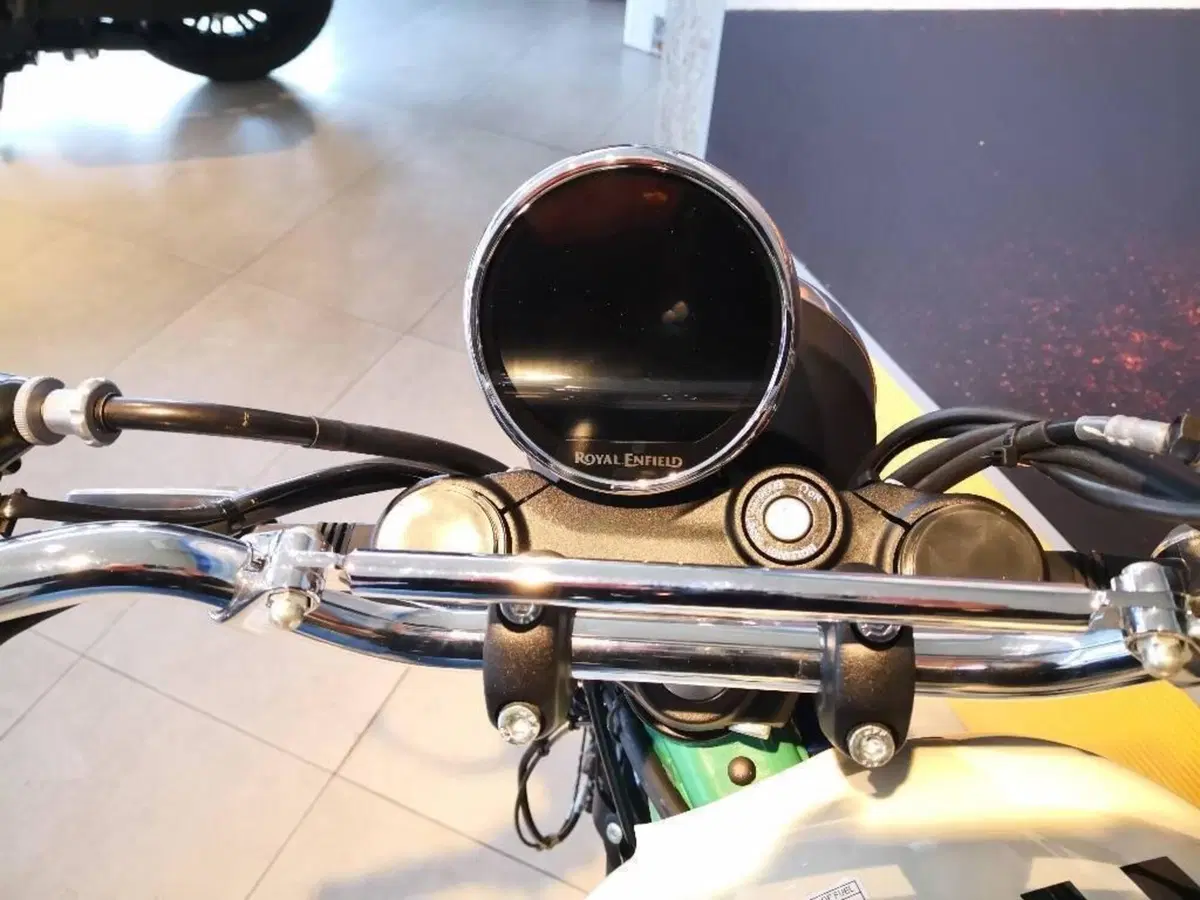 Royal Enfield Bear 650 (2025 - 26) (12)