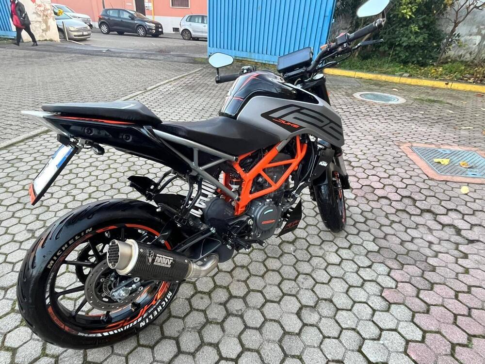 KTM 125 Duke (2021 - 23) (3)