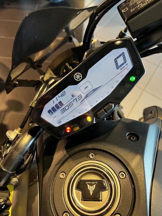 Yamaha MT-07 (2018 - 20) (4)