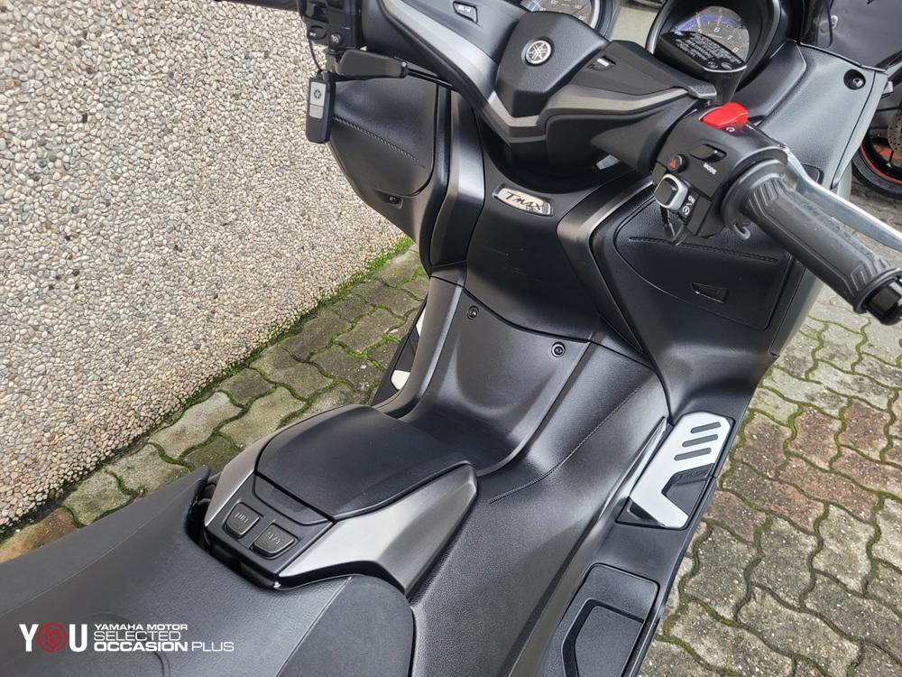 Yamaha T-Max 560 Tech Max (2021) (5)