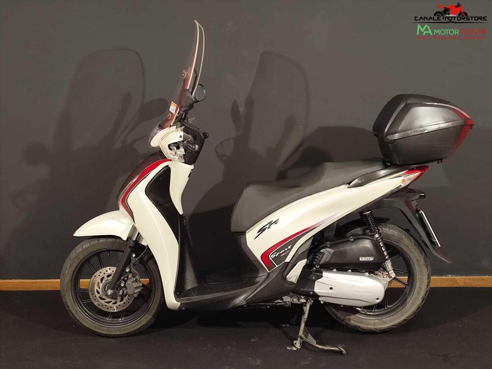 Honda SH 150 i ABS (2013 - 16) (2)