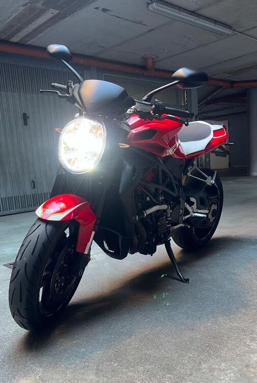 MV Agusta Brutale 1090 R (2012 - 15) (4)