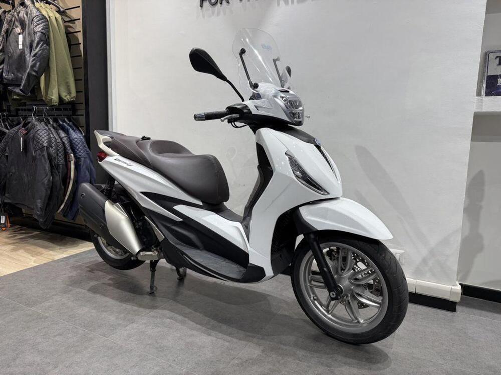 Piaggio Beverly 400 ABS-ASR (2021 - 25) (4)