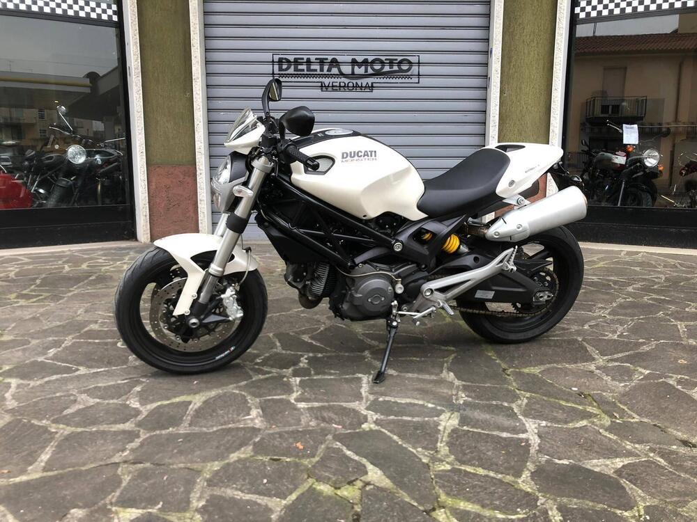 Ducati Monster 696 Plus (2007 - 14) (5)