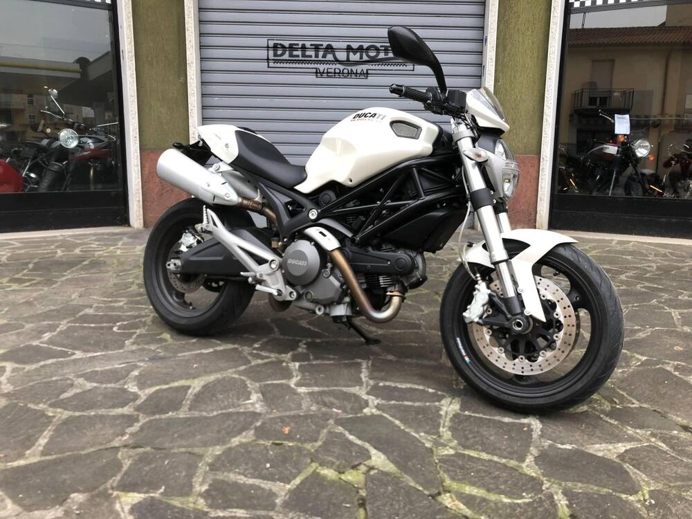 Ducati Monster 696 Plus (2007 - 14)