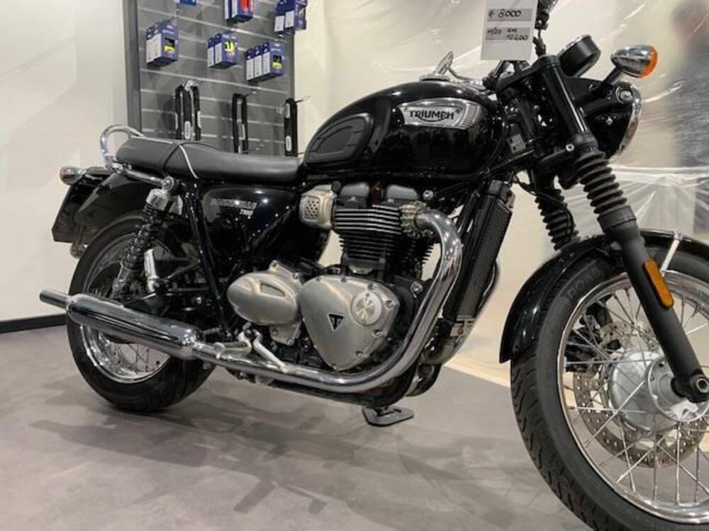 Triumph Bonneville T100 (2017 - 20) (2)