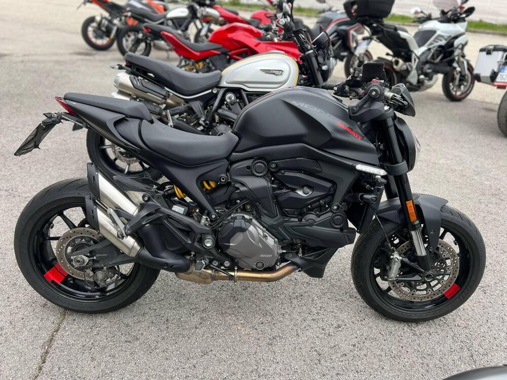 Ducati Monster 937 + (2021 - 25) (3)