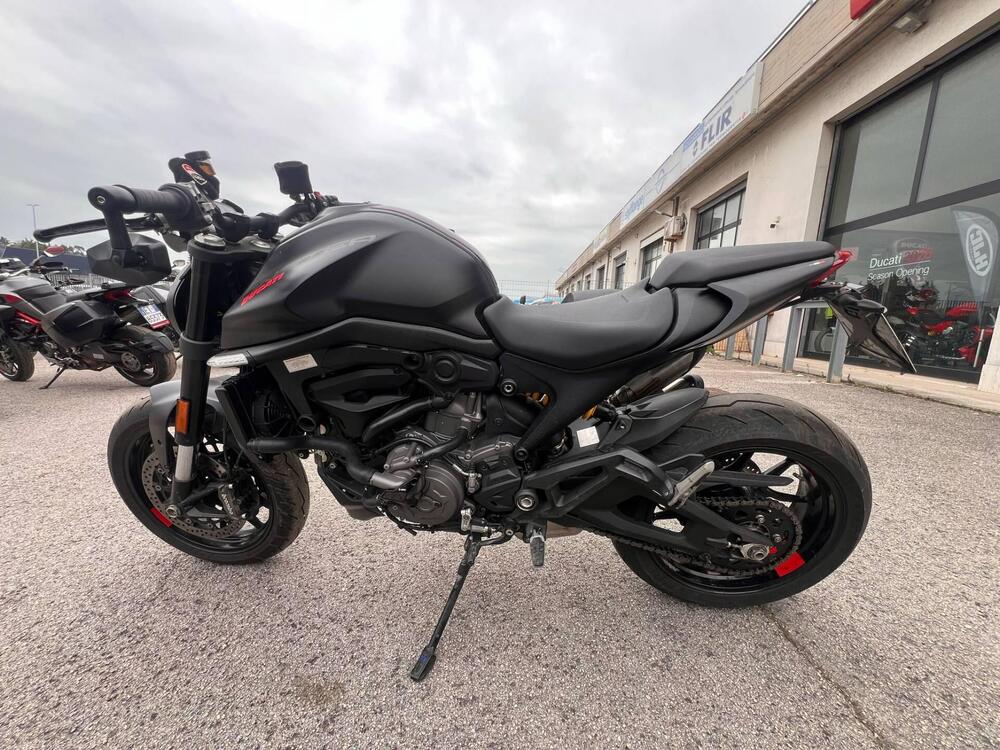 Ducati Monster 937 + (2021 - 25)