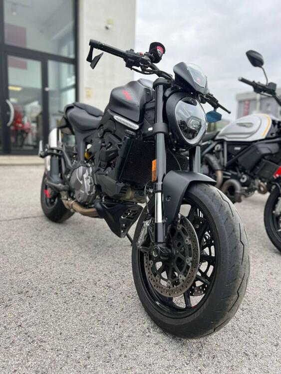 Ducati Monster 937 + (2021 - 25) (2)