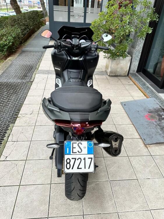 Yamaha T-Max 560 Tech Max (2020) (4)