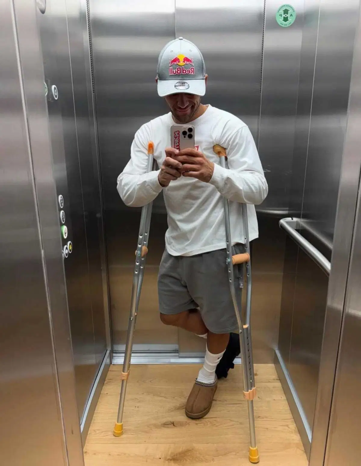 Jorge Martin: in riabilitazione dopo l’incidente di Sepang, punta ad un veloce rientro [GALLERY] (2)