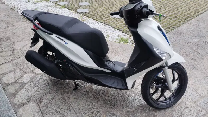 Piaggio Medley 200 S (2025 - 26) (4)