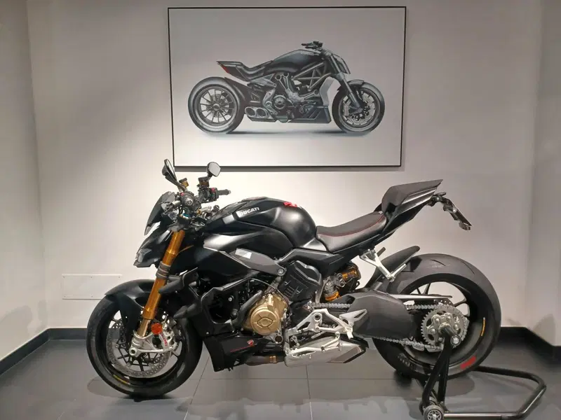 Ducati Streetfighter V4 1100 S (2021 - 22) (2)