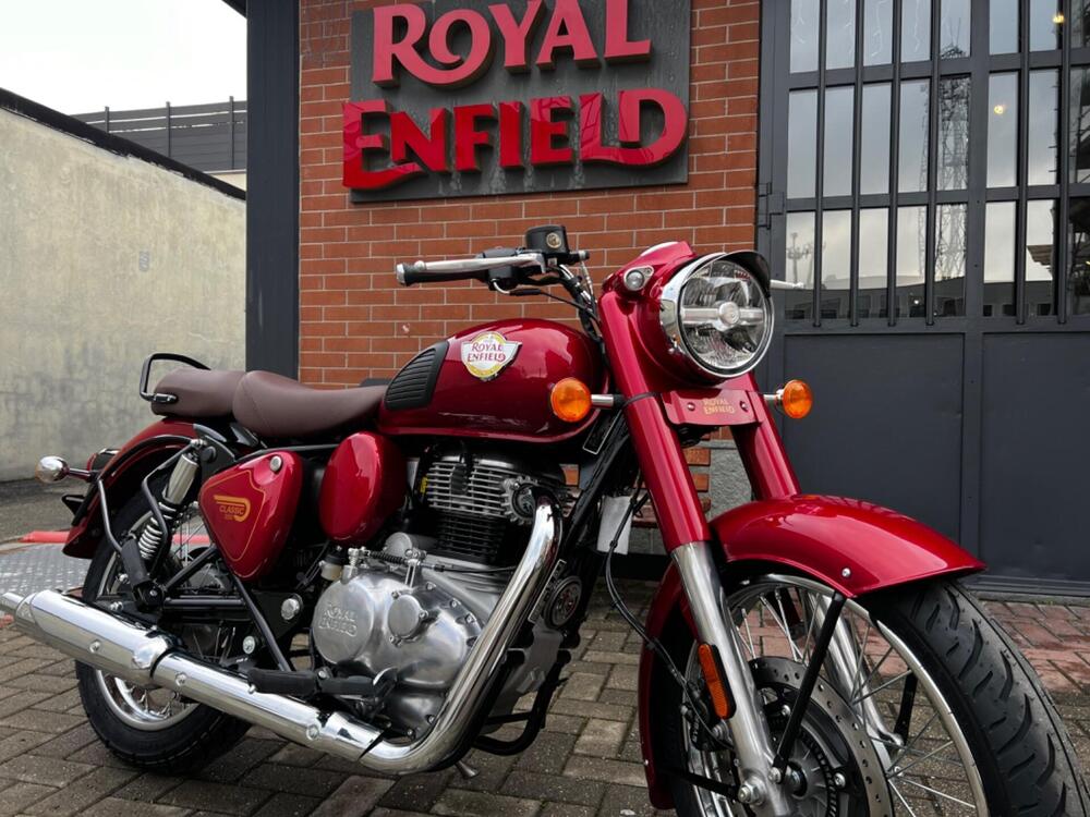 Royal Enfield Classic 350 (2021 - 25) (3)