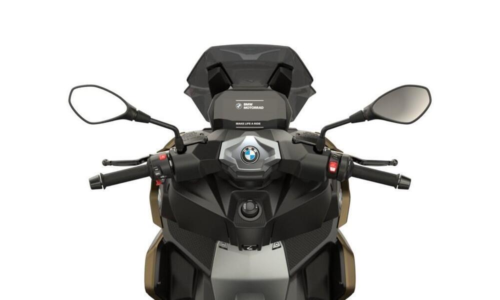 Bmw C 400 X (2025) (4)