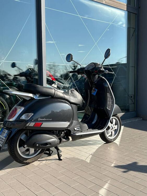 Vespa Granturismo 200 L (4)