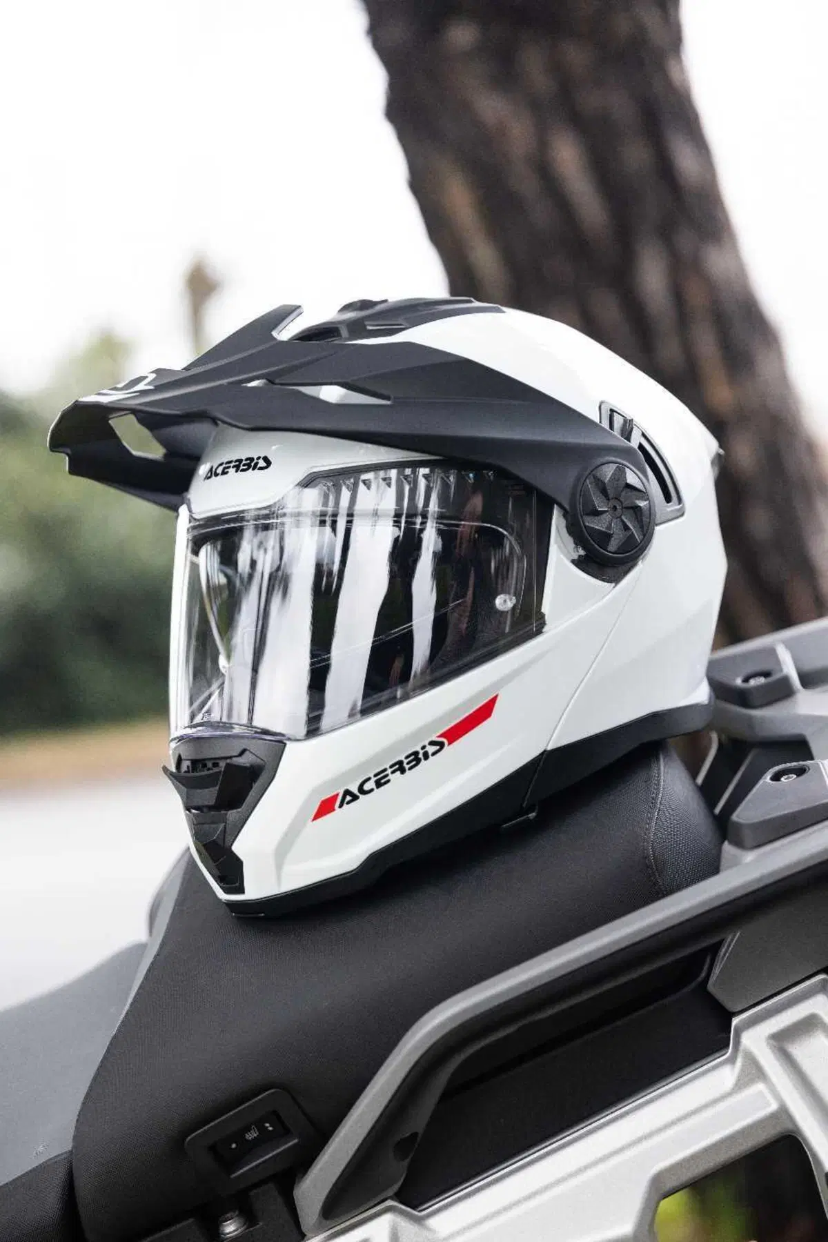 Acerbis presenta il nuovo casco modulare Rider (5)