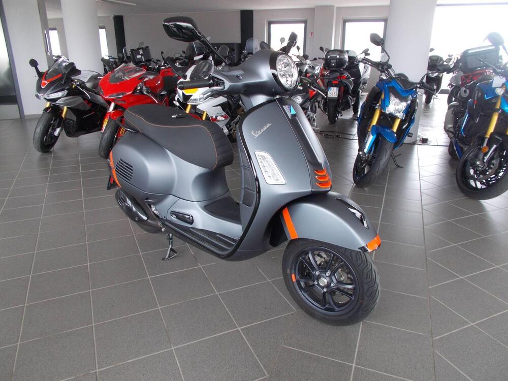 Vespa GTS 300 Super Sport (2023 - 24)