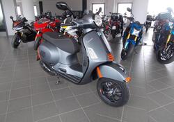 Vespa GTS 300 Super Sport (2023 - 24) usata