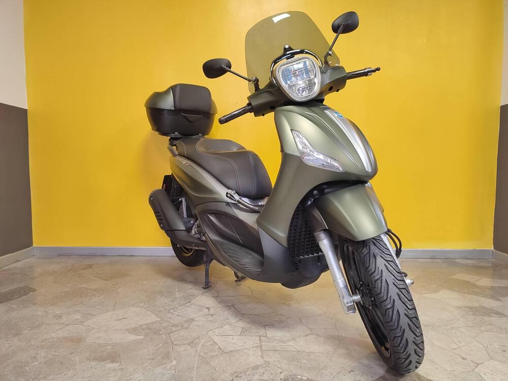 Piaggio Beverly 300 S i.e. ABS-ASR (2016 - 20) (2)