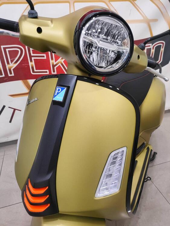 Vespa GTS 310 Supersport (2025) (4)