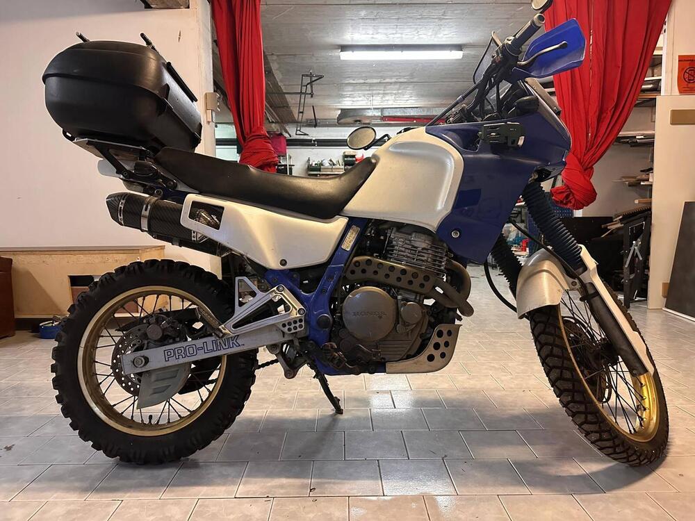 Honda NX 650 Dominator 