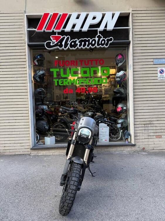 Benelli Leoncino 800 Trail (2022 - 25)