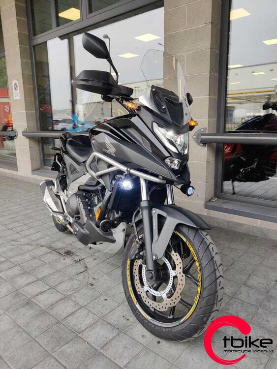 Honda NC 750 X DCT (2021 - 24) (2)