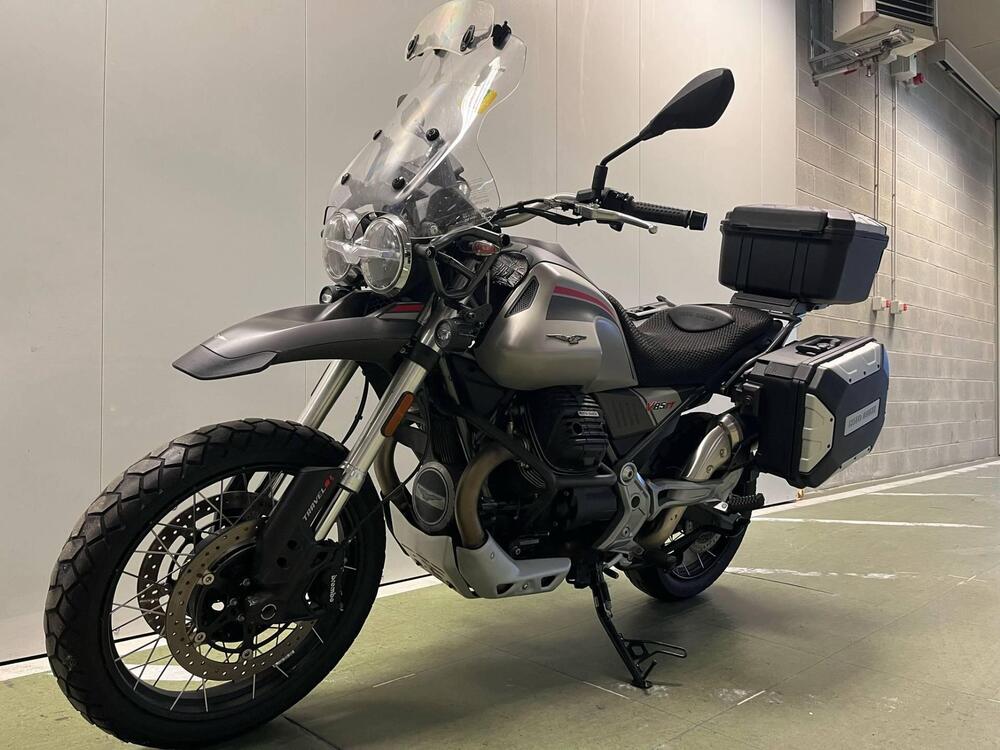 Moto Guzzi V85 TT (2021 - 23) (2)