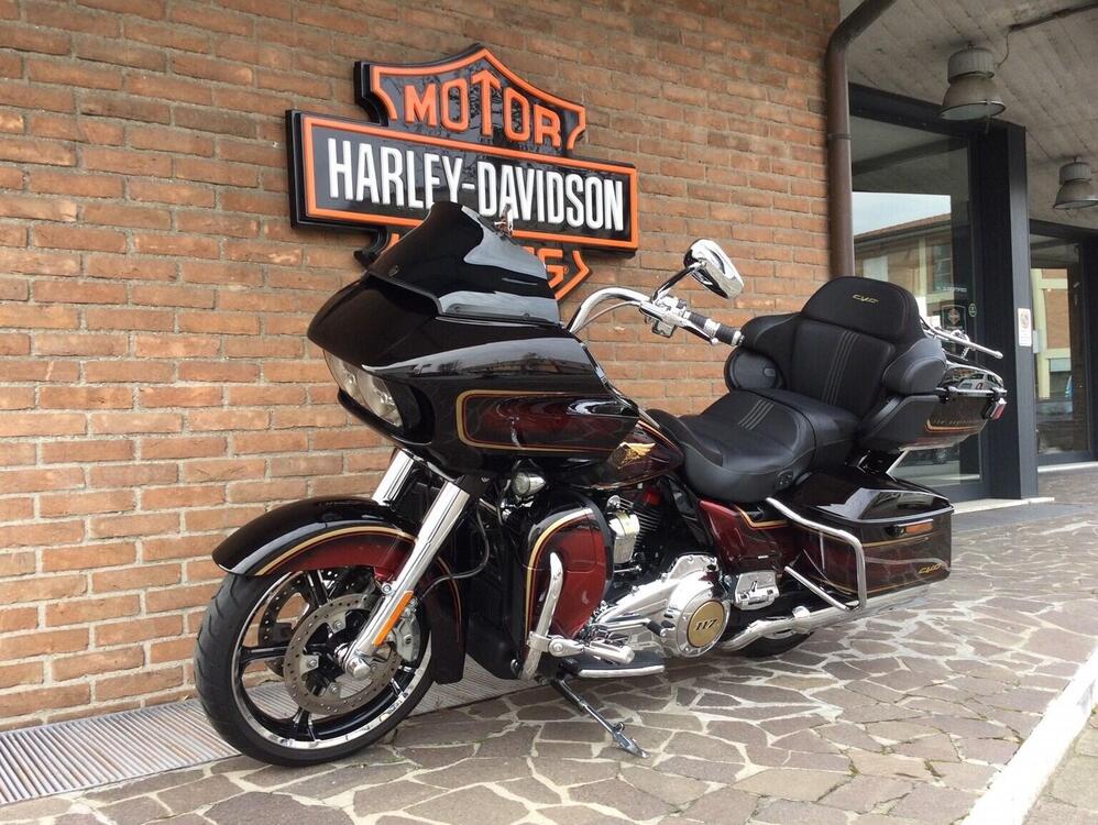 Harley-Davidson CVO Road Glide Limited Anniversary (2023) (5)