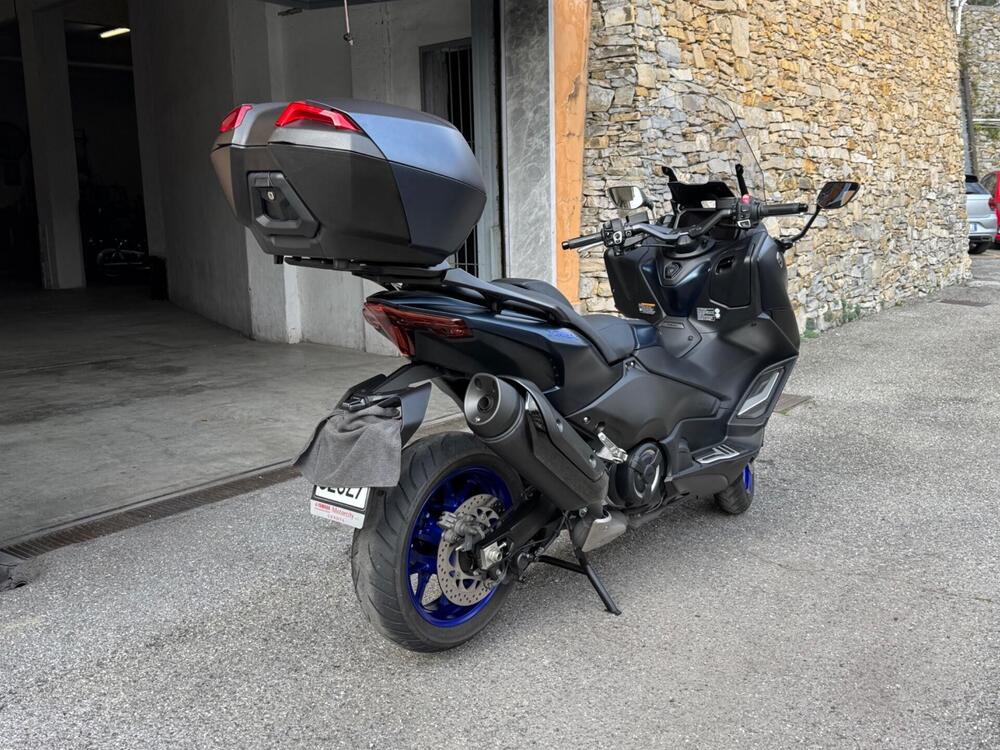 Yamaha T-Max 560 (2022 - 24) (3)