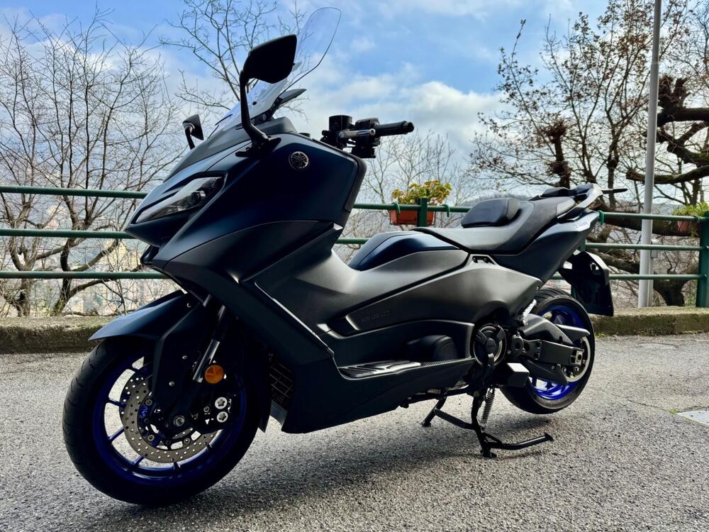 Yamaha T-Max 560 (2022 - 24) (5)