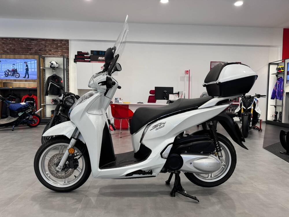 Honda SH 300 i ABS (2016 - 20) (3)