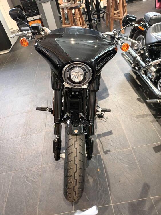 Harley-Davidson Sport Glide (2021 - 25) (2)