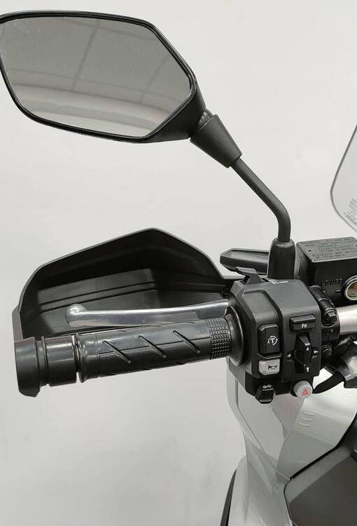 Honda ADV 350 (2022 - 24) (5)