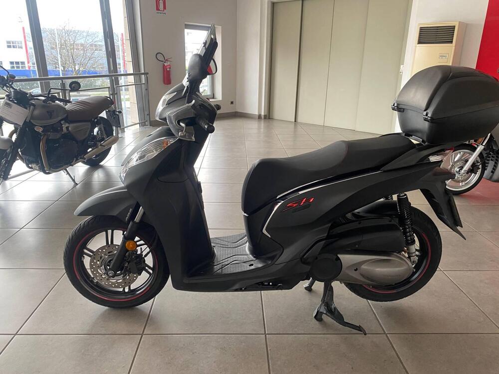 Honda SH 300 i Sport ABS (2018 - 20) (4)