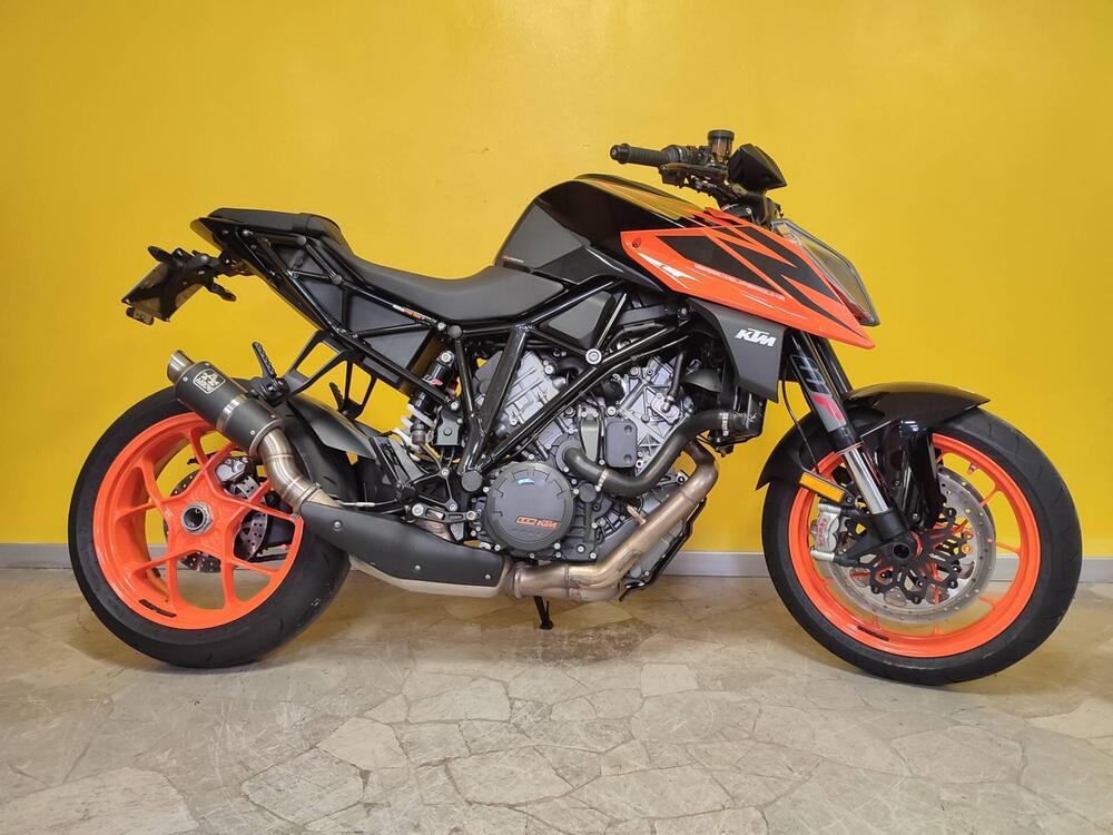 KTM 1290 Super Duke R (2019) (3)