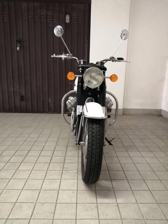 Moto Guzzi V7 (2)