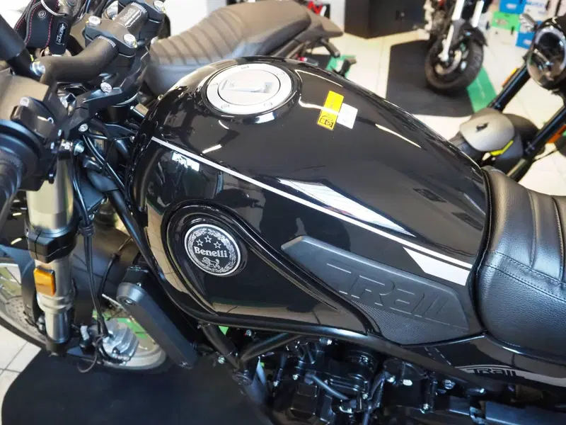 Benelli Leoncino 500 Trail (2021 - 26) (16)