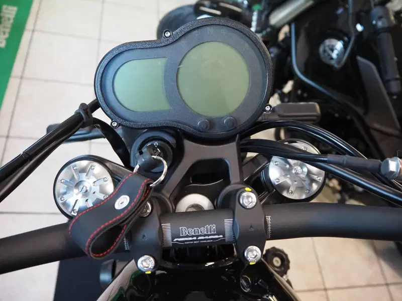 Benelli Leoncino 500 Trail (2021 - 26) (17)