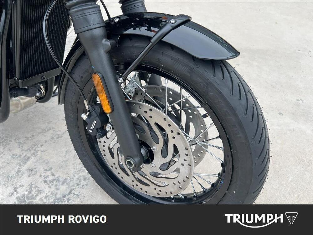 Triumph Bonneville T120 Black Stealth Edition (2024) (5)