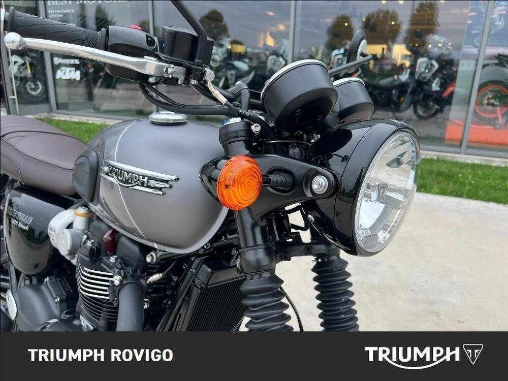 Triumph Bonneville T120 Black Stealth Edition (2024) (4)