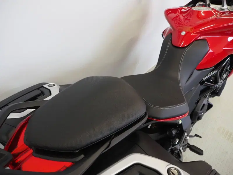 MV Agusta Turismo Veloce 800 R (2023 - 26) (6)