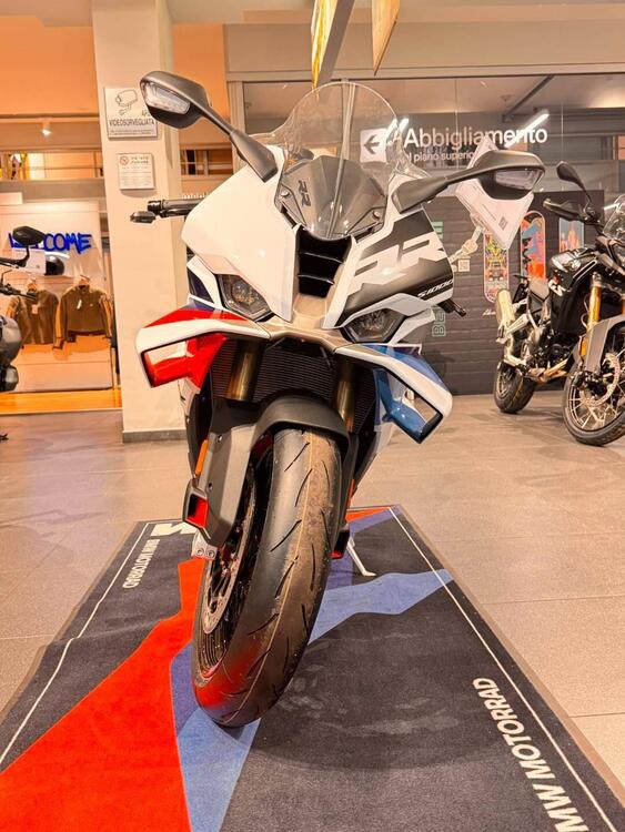 Bmw S 1000 RR (2025) (2)