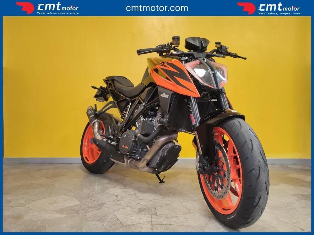 KTM 1290 Super Duke R (2019) (4)