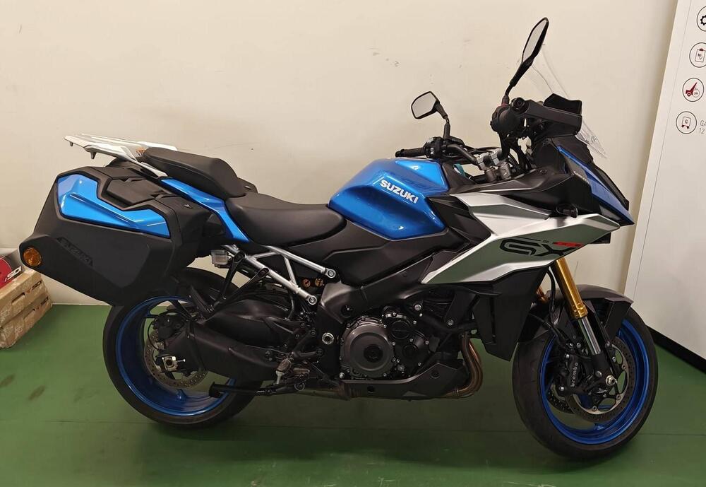 Suzuki GSX-S1000GX Touring (2024 - 25) (2)